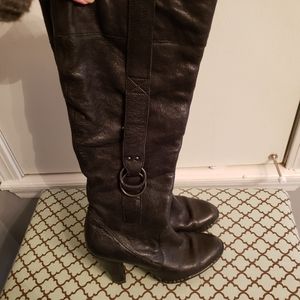 Born leather boots. High heel. Buckle. Black